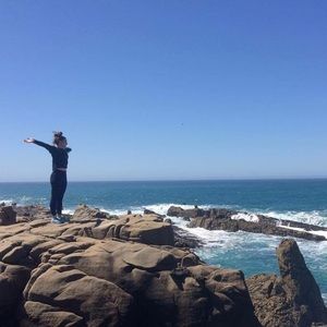 Meet your Posher, Elise