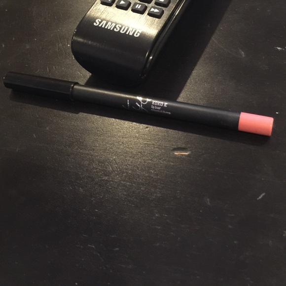 Koko K lip liner