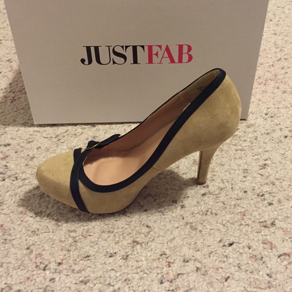 Nude Heels - Picture 3 of 4