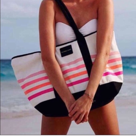 Victoria's Secret Handbags - New! 2016 Victoria's Secret limited edition tote