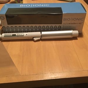 Bio Ionic Style Winder 1.25" Curling Iron