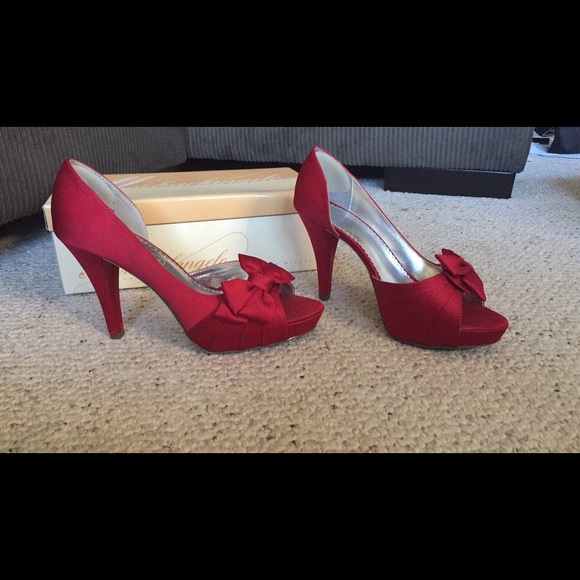 Heels - Picture 3 of 4