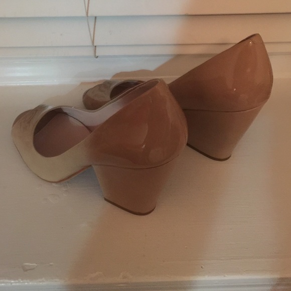 Brand New Vince Camuto tan Shoes! - Picture 3 of 4
