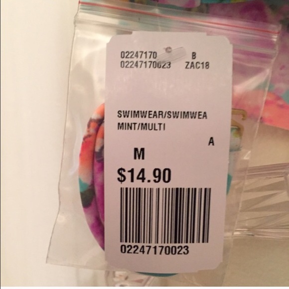 SOLD❗️NWT Forever 21 floral bikini! - Picture 3 of 4