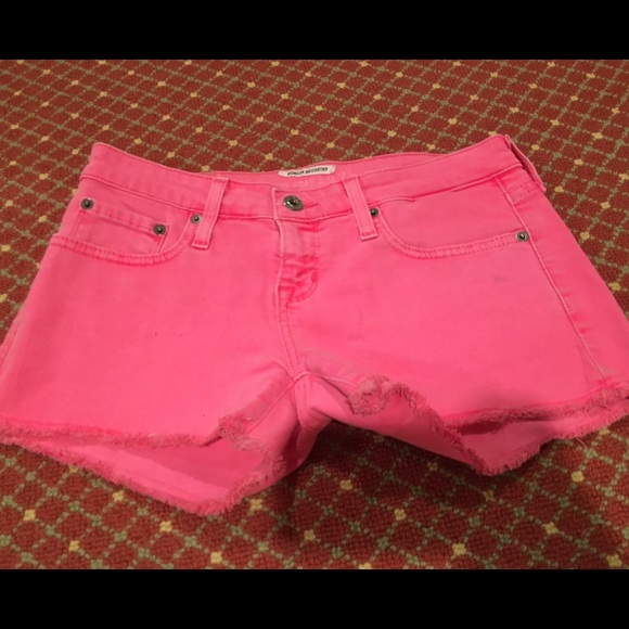Big star neon pink shorts size 26