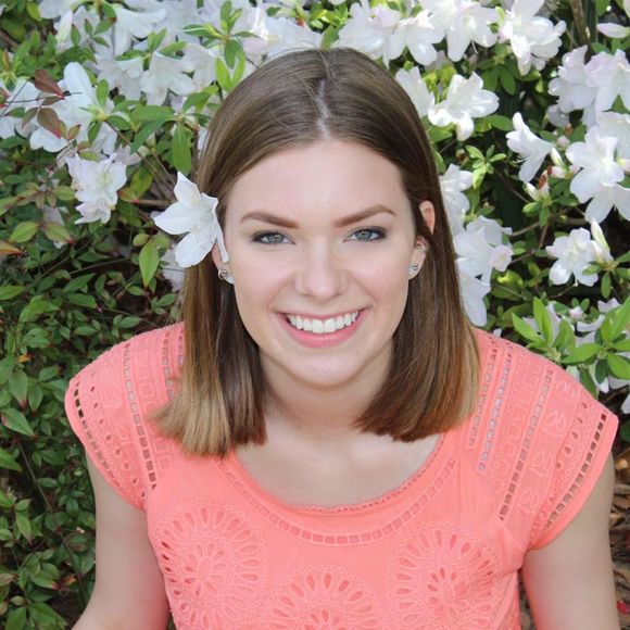 Meet your Posher, Caitlin - Picture 1 of 1