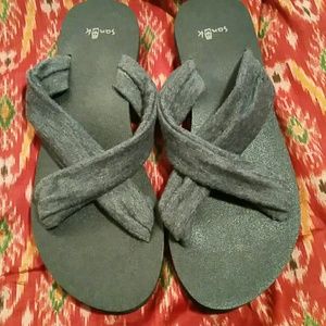 Sanuk sandals