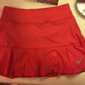 Nike dri-fit women's xsmall skirt built in shorts