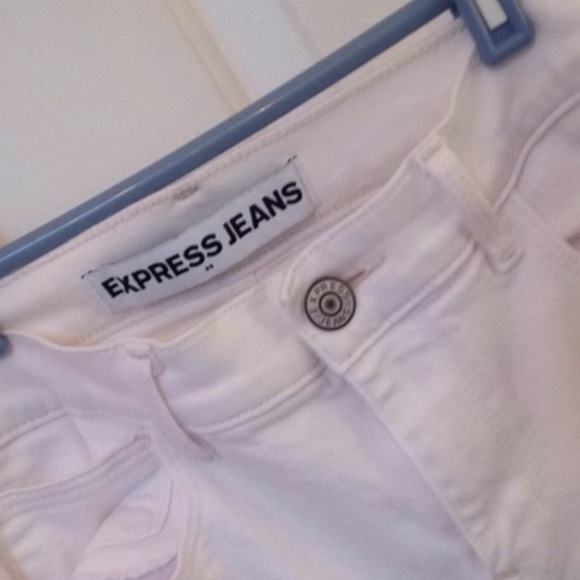 Express almost new white skinny jeans. - Picture 2 of 3