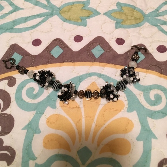 Black and white braclet