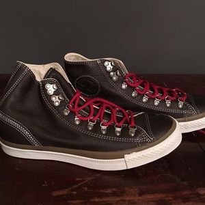 Leather brown converse! NEVER WORN