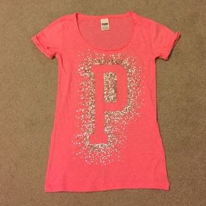 VS PINK tee