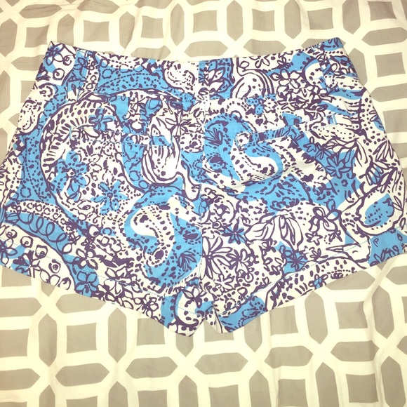 Lilly Pulitzer worn once Walsh shorts size 4