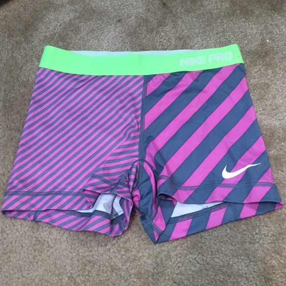 Patterned Nike Pro. Size: S