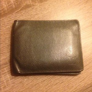 Louis Vuitton Accessories - Authentic LV Wallet Louis Vuitton Accessories - Authentic LV Wallet