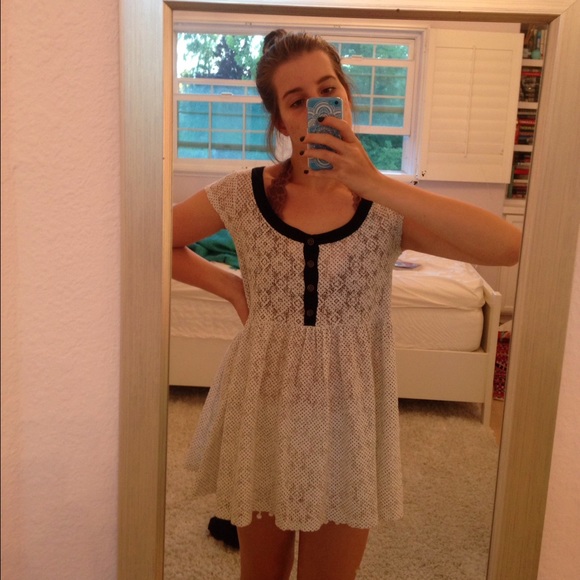 Urban Outfitters White Lace Dress - Picture 1 of 3