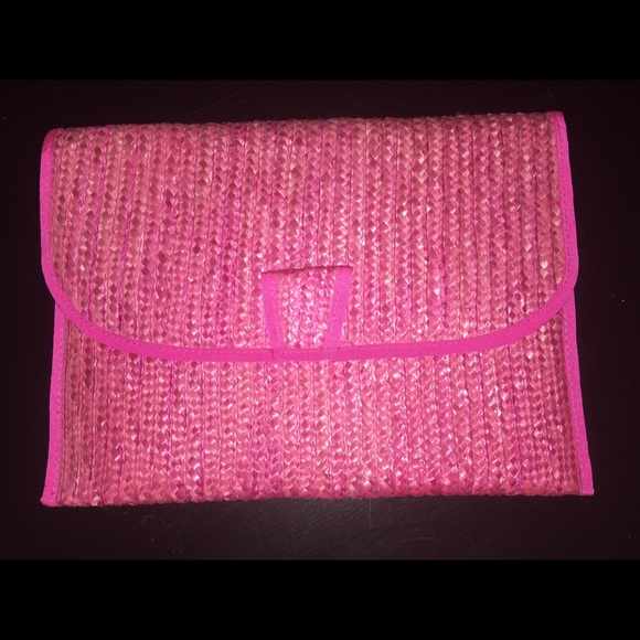 🔷 Final Price 🔷 Hot Pink Straw Clutch