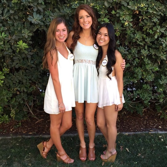 Meet your Posher, Sabrina - Picture 4 of 4