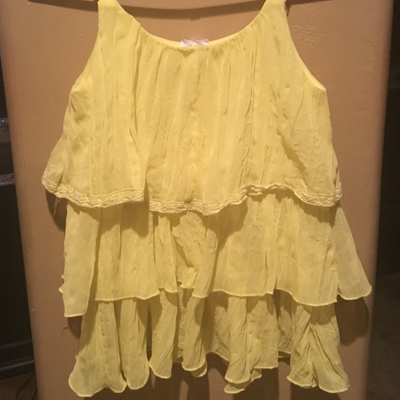 Disney girls yellow top - Picture 2 of 2