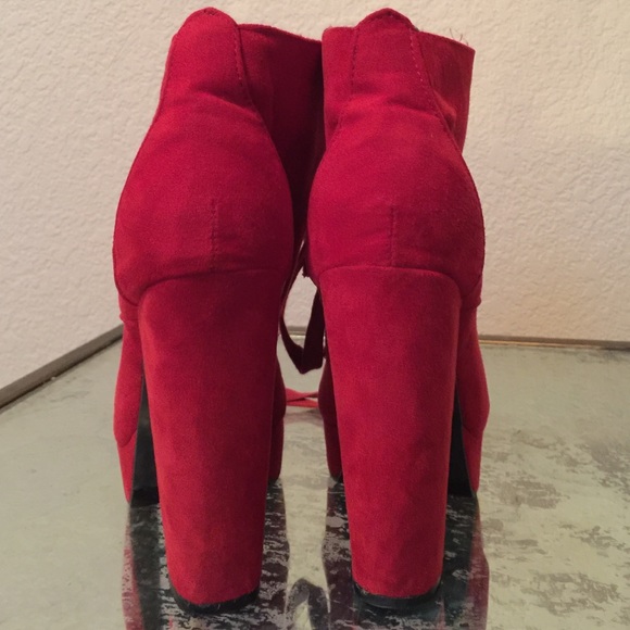 RED suede heeled boot! - Picture 3 of 3