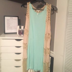 Dress and/or overthrow!