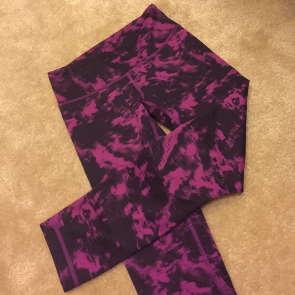 lululemon Wunder Under Cropped Leggings