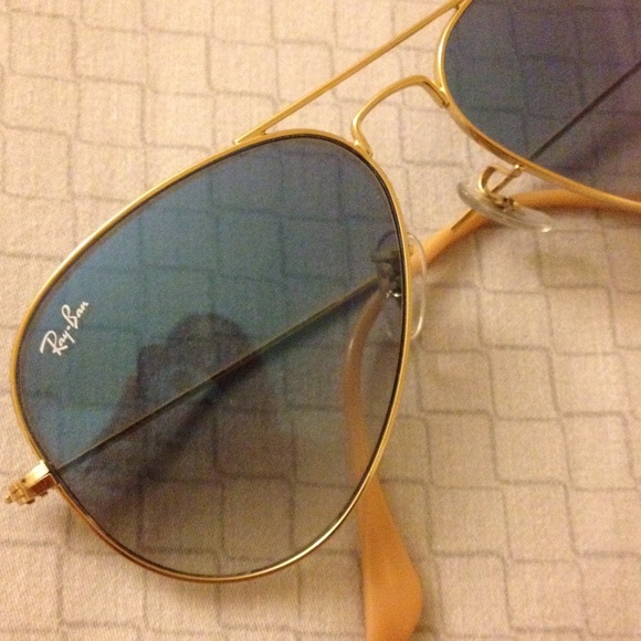 Blue ray ban aviators with orange arms - Picture 2 of 2