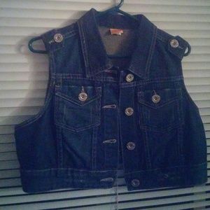 Jean Vest