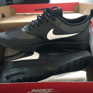 Nike women air Max size 7.5