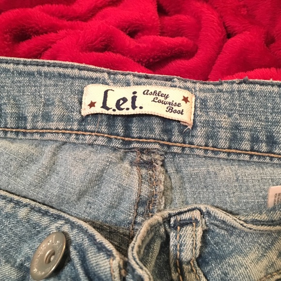 Jeans - Picture 3 of 4