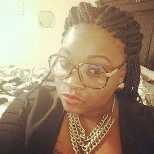 Meet your Posher, Chanel