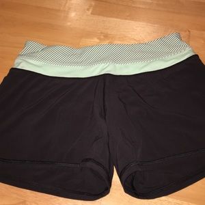 Lululemon run times short size 6