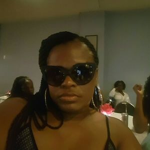 Meet your Posher, Cheri