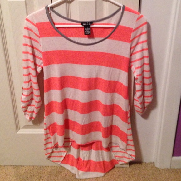 High/Low shirt with 3/4 sleeves - Picture 1 of 3