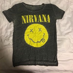 Nirvana tee