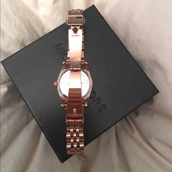 Michael Kors Lexington Watch MK3285 - Picture 4 of 4