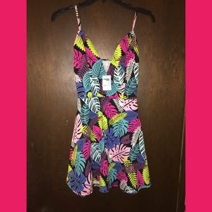 NWT! Multi colored leaf print dress