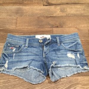 Hollister Distressed cutoff denim shorts sz 24