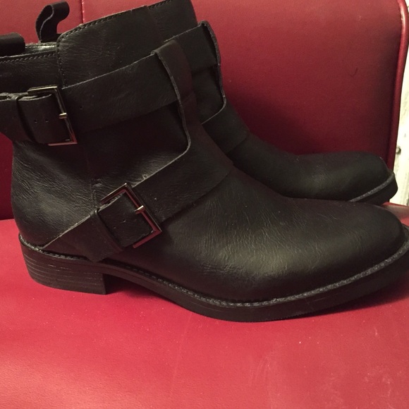 Kenneth Cole Reaction Mid Calf Booties Size 8
