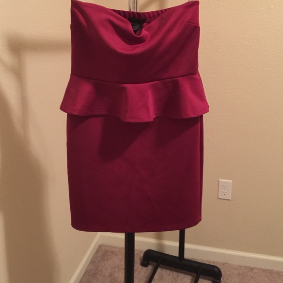 Cute peplum strapless dress