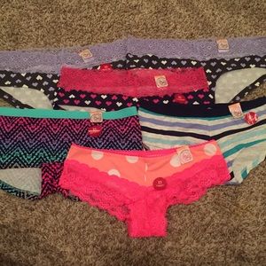 NWT lot of 6 panties size XS