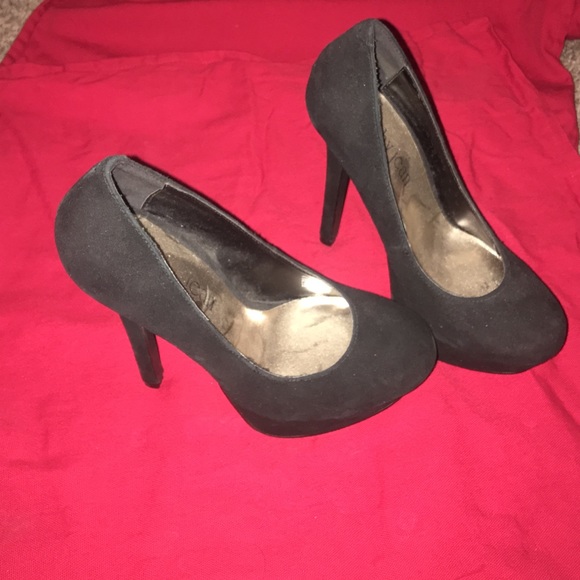 Black heels