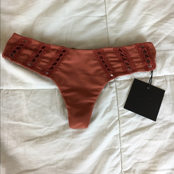 $85🅿️🅿️ Li Hing Mui Chuns- SMALL acacia