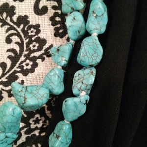 NWOT Natural turquoise long necklace