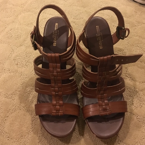 Brown wedges