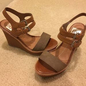 Dolce vita wedges