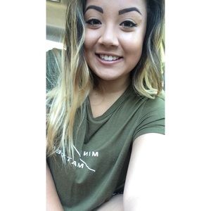 Meet your Posher, Monique