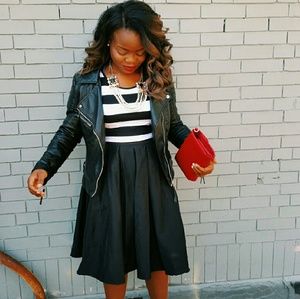 Black Pleated Midi  Skirt