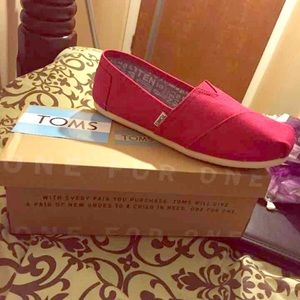 HOLD : Barberry Pink Toms