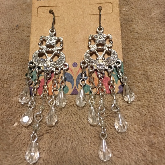 Beautiful Chandelier Earrings - Picture 3 of 3